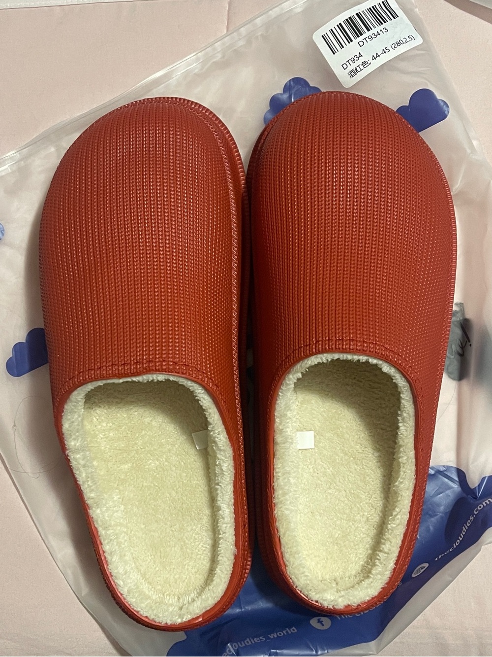 Cloudie Cozy Red plush lined Slippers US US Men’s 10.5-11.5 New